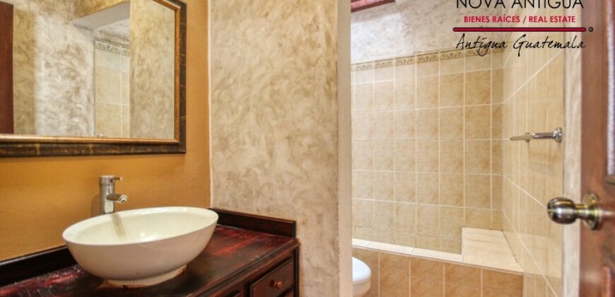 D264 – House 4 rooms without furniture