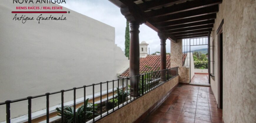 D264 – Casa 4 habitaciones sin muebles