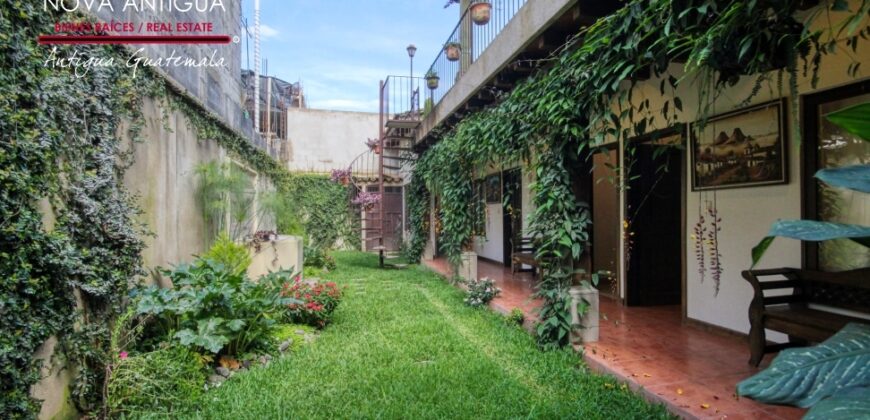 I473 – Beautiful furnished house in residential area