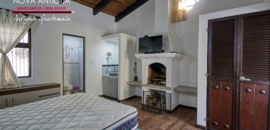 I475 – Furnished apartment in residential