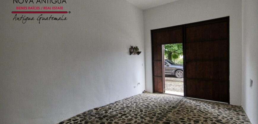 I477 – Bonita casa amueblada