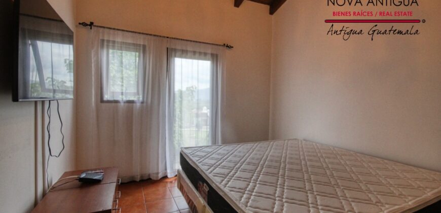 I477 – Bonita casa amueblada