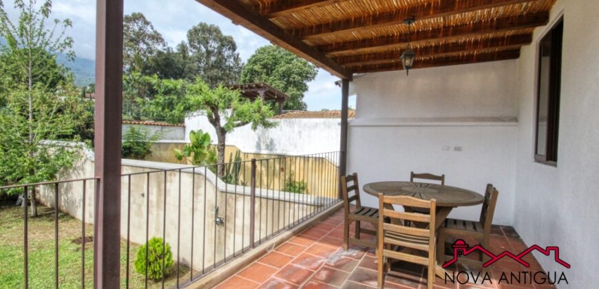 I477 – Bonita casa amueblada