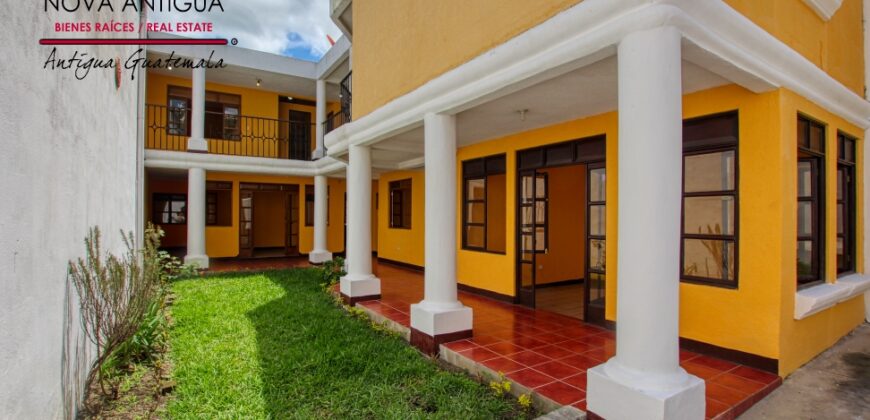 G259 – Casa para vivienda o uso comercial, vía principal a San Felipe de Jesús