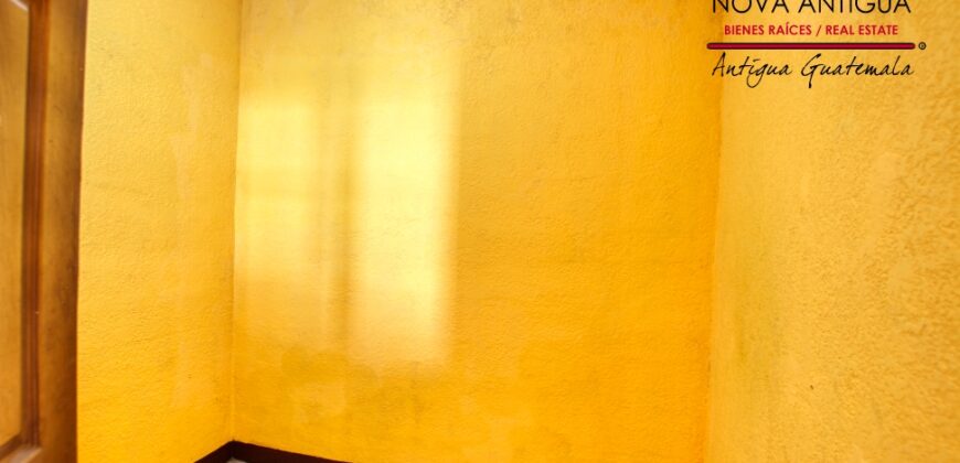 G259 – Casa para vivienda o uso comercial, vía principal a San Felipe de Jesús