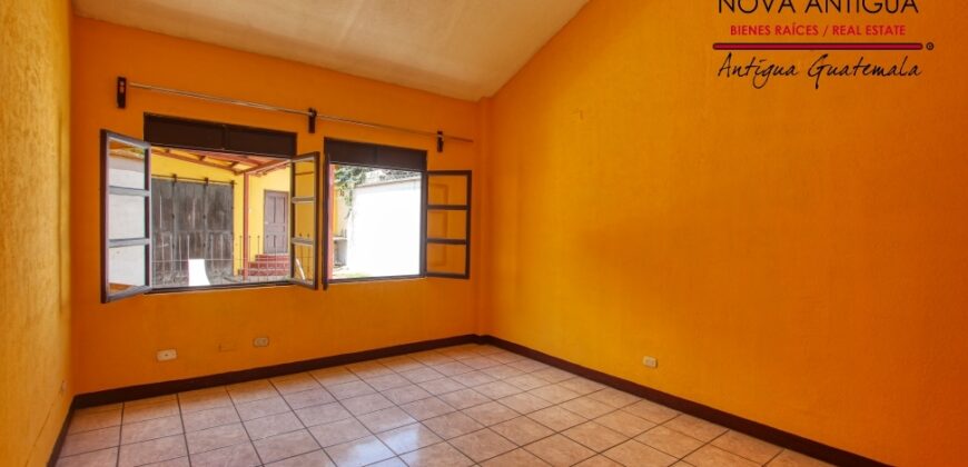 G259 – House for housing or commercial use, main road to San Felipe de Jesús