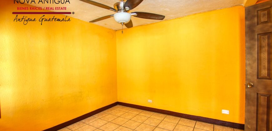 G259 – Casa para vivienda o uso comercial, vía principal a San Felipe de Jesús