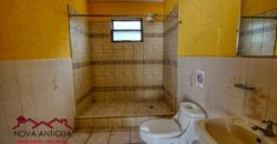 G259 – Casa para vivienda o uso comercial, vía principal a San Felipe de Jesús