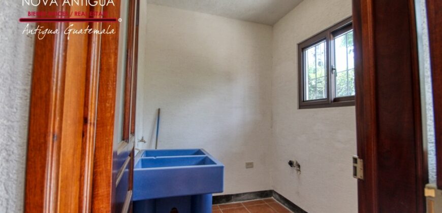 Q225 –  Apartment for rent without furniture