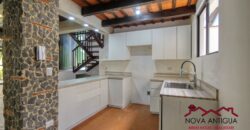 Q33 – House in the area of ​​San Juan del Obispo