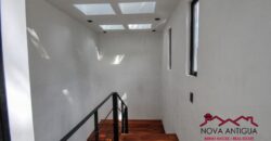 J528 – Casa en venta en Villas de Santiago