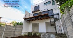 J528 – Casa en venta en Villas de Santiago