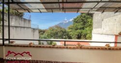 J529 – Bonita casa en Villas de Santiago