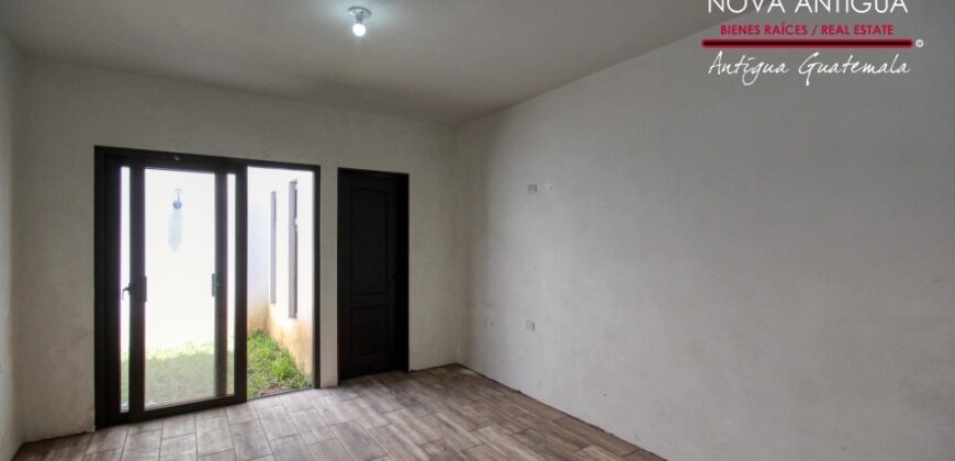 N43 – Beautiful 3 Apartment Complex for Sale