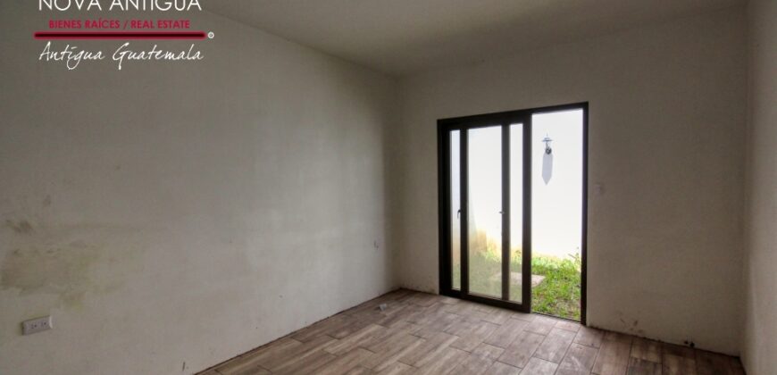 N43 – Beautiful 3 Apartment Complex for Sale