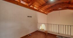 B140 – Hermosa casa con detalles coloniales en residencial