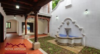 F487 – Casa lista para estrenan en residencial Bella Vista