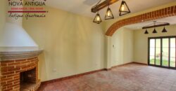 R26 – Casa nueva en residencial Antigua Gardens