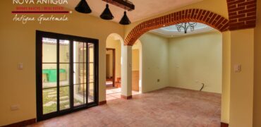 R26 – Casa nueva en residencial Antigua Gardens