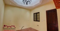 R26 – Casa nueva en residencial Antigua Gardens