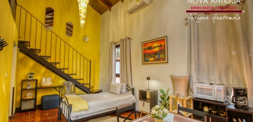 A4219 – House in the center of Antigua Guatemala