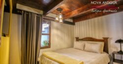 A4219 – House in the center of Antigua Guatemala