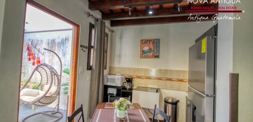 A4219 – House in the center of Antigua Guatemala