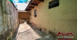 A4219 – House in the center of Antigua Guatemala