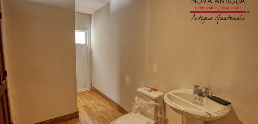 A4223 – Apartamento sin muebles en el centro de Antigua
