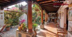 A4222 – Espectacular casa amueblada en residencial