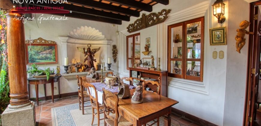 A4222 – Spectacular furnished house in residential area