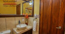 A4224 – Beautiful property in the Center of Antigua Guatemala