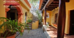 A4224 – Beautiful property in the Center of Antigua Guatemala