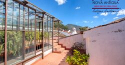 A4224 – Beautiful property in the Center of Antigua Guatemala