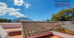 A4224 – Beautiful property in the Center of Antigua Guatemala