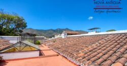 A4224 – Beautiful property in the Center of Antigua Guatemala