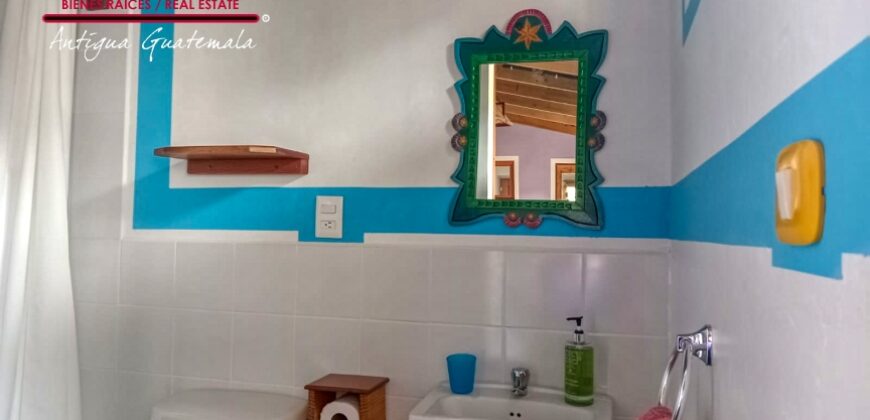 A4218 – Apartment in the center of Antigua