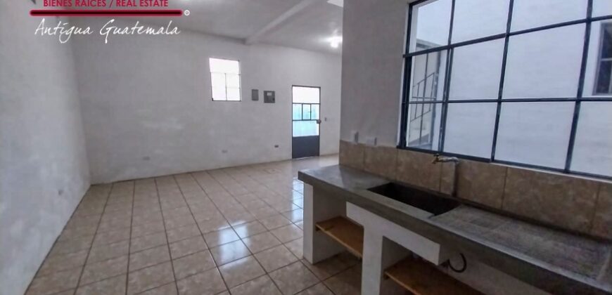 F360 – Casa sin mubles en el area de Pastores