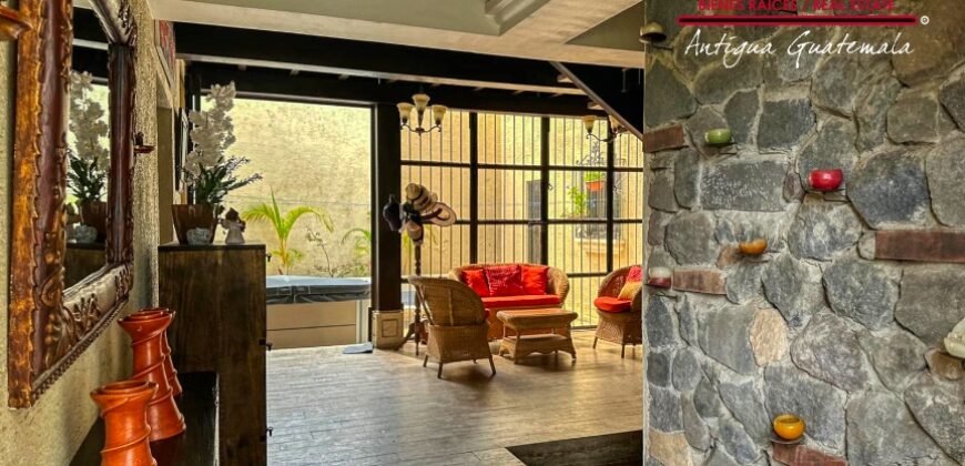 Q226 – Casa en renta en el area de San Juan del Obispo