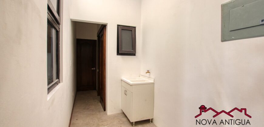 SI15 – Hermosa casa nueva en el área de Santa Inés