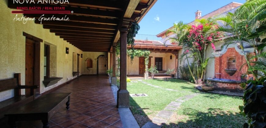 J126 – Casa en renta en San Jerónimo