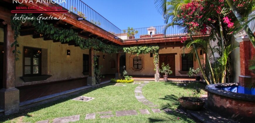 J126 – Casa en renta en San Jerónimo