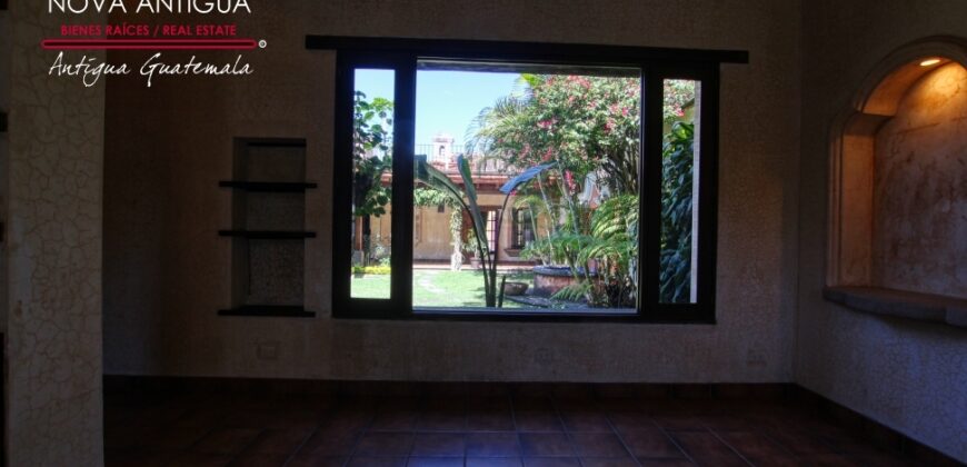 J126 – Casa en renta en San Jerónimo