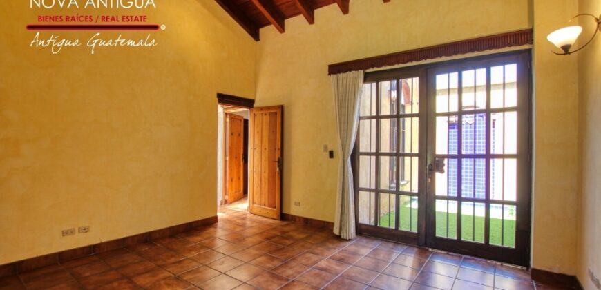 J126 – Casa en renta en San Jerónimo