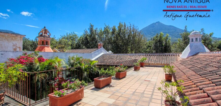 J126 – Casa en renta en San Jerónimo