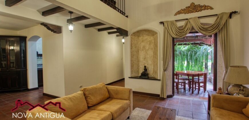 A4227 – Nice apartment near the central park