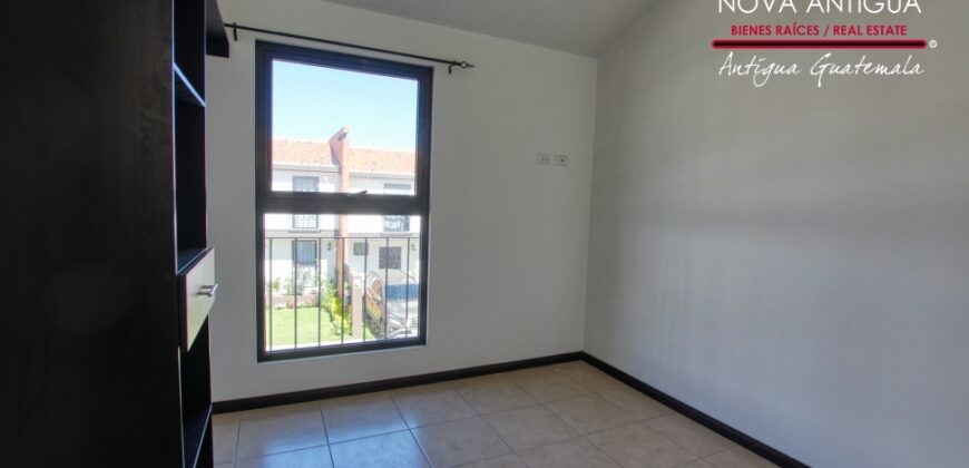 J127 – 3 bedroom house for rent