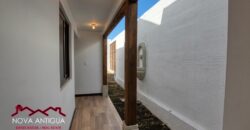 J530 – Casa en residencial en el area de Ciudad Vieja