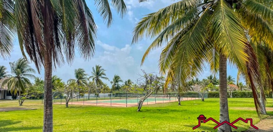 CS15 – Dos terrenos en venta dentro de condominio en Monterrico