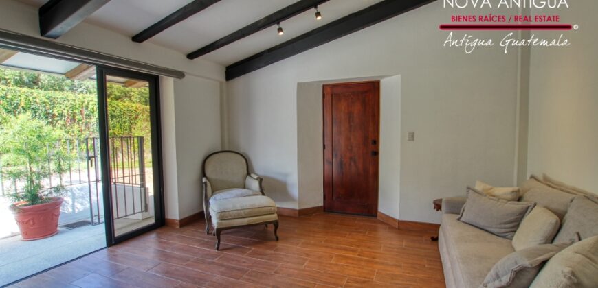 B142 – Apartamento amueblado en el area del Calvario